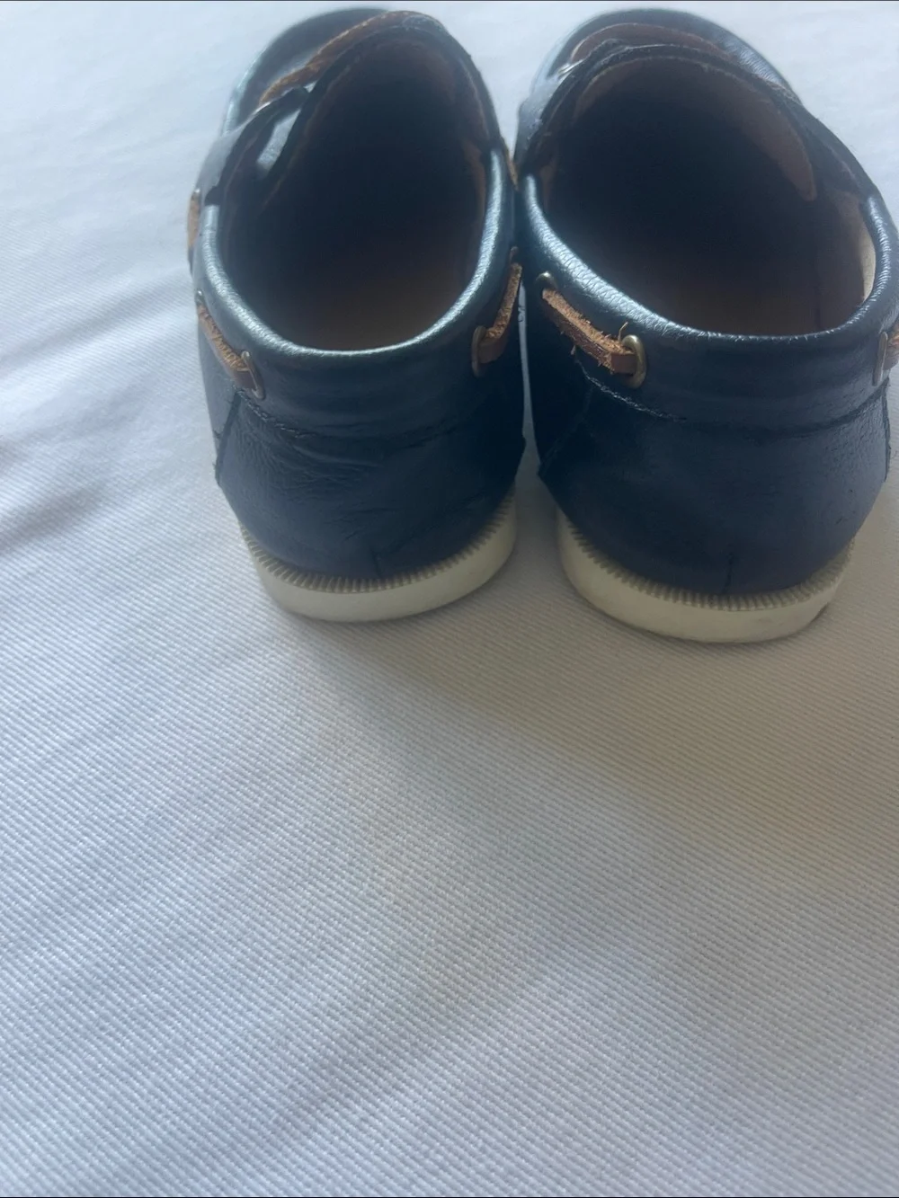 Janie and Jack Boys size 10 Navy Leather Toddler  Boat Shoes with Tan Laces